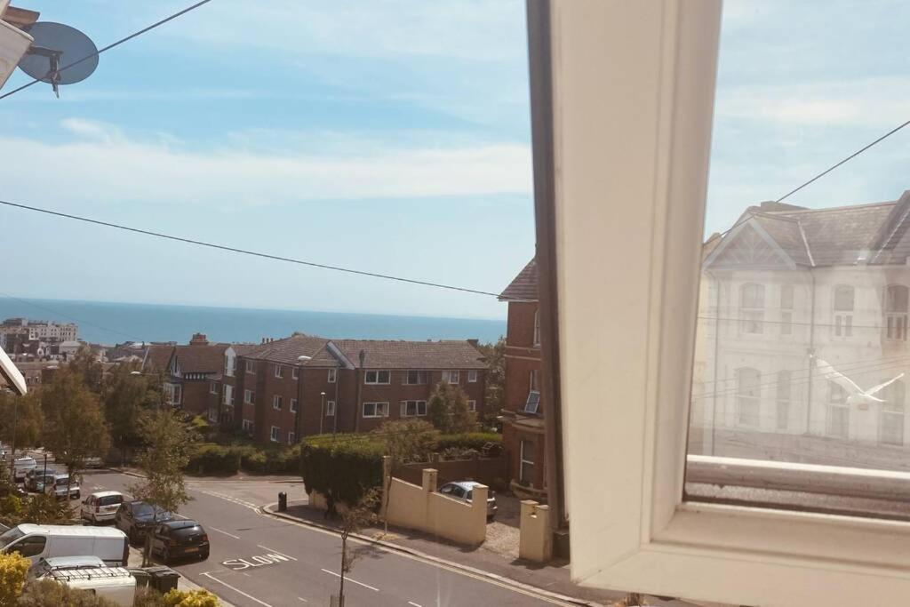 Unique Sea View Apartment Hastings Eksteriør bilde